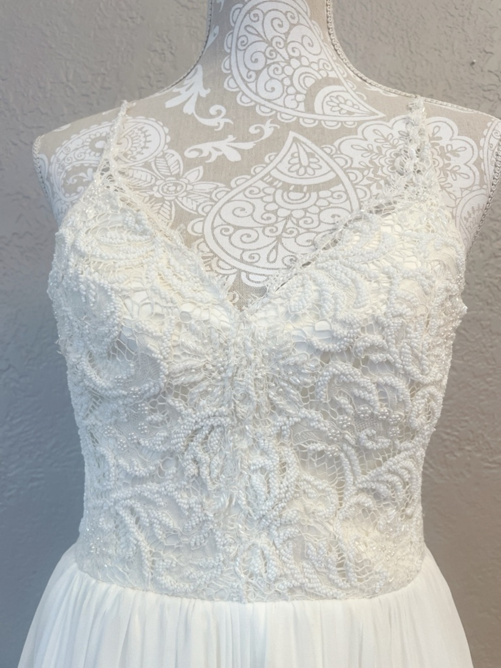 Truvelle Beaded Wedding Gown Size 14 Ivory Boho Lace Dress 30” waist - Like New - Picture 6 of 15